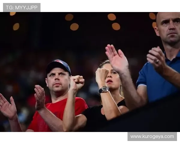 柏林联合女主帅谈执教男队体验 柏林联合女主帅谈执教男队体验